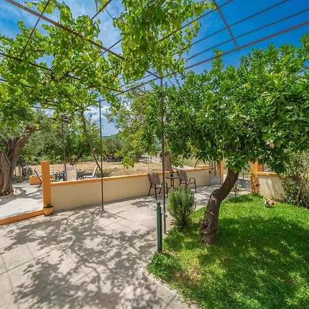 בית נופש Ira's House